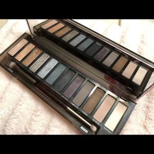 Naked Smoky Pallette